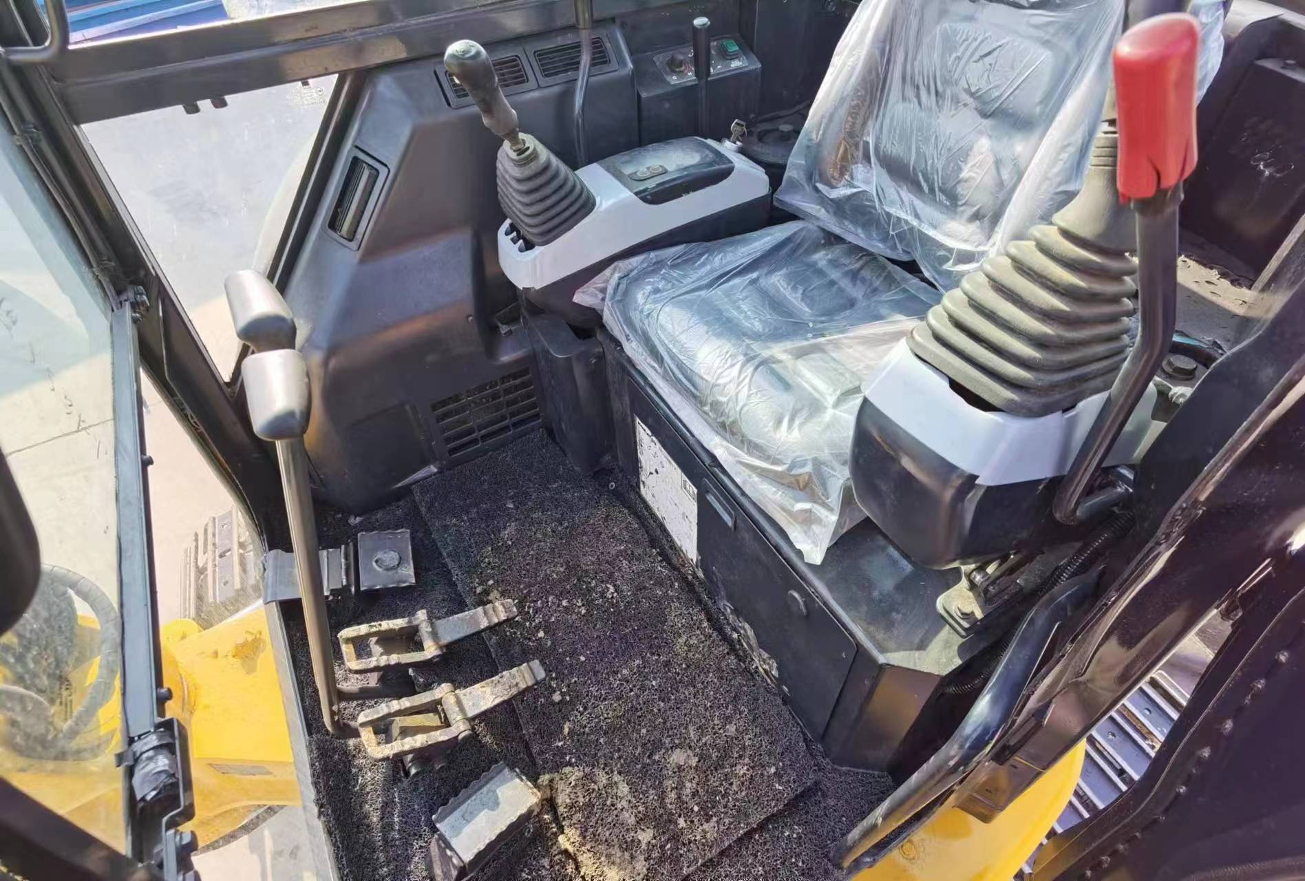 KOMATSU PC35 - حفارة مُصَّغرة: صورة 4 KOMATSU PC35 - حفارة مُصَّغرة: صورة 4