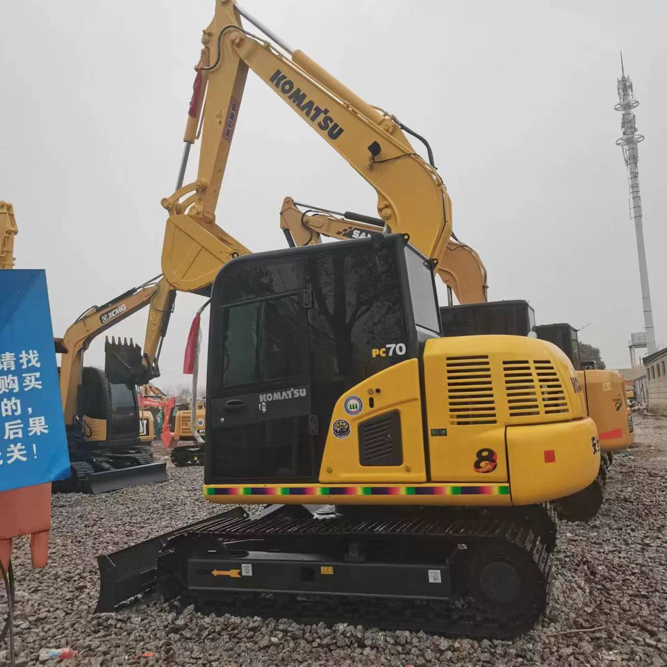 KOMATSU PC70 KOMATSU PC70: صورة 10