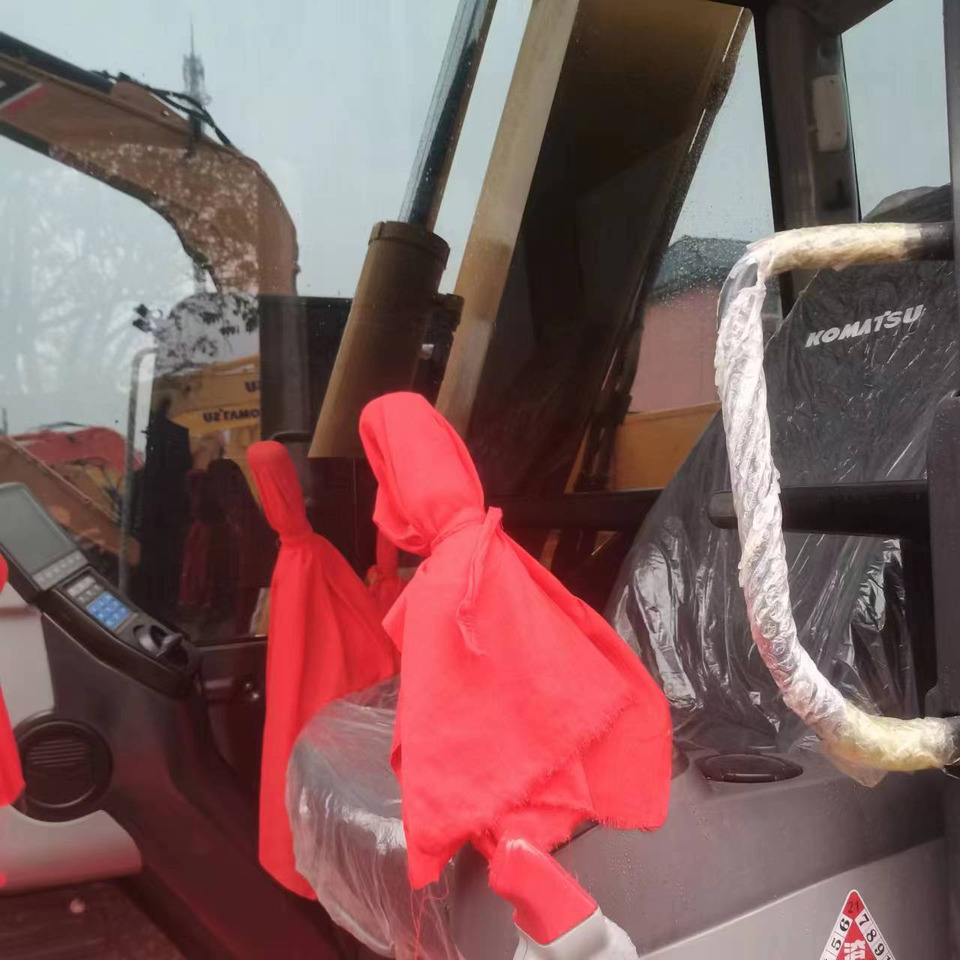 KOMATSU PC70 KOMATSU PC70: صورة 7
