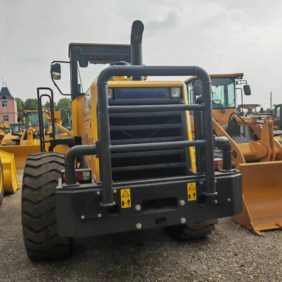 KOMATSU - اللودر بعجل: صورة 2 KOMATSU - اللودر بعجل: صورة 2