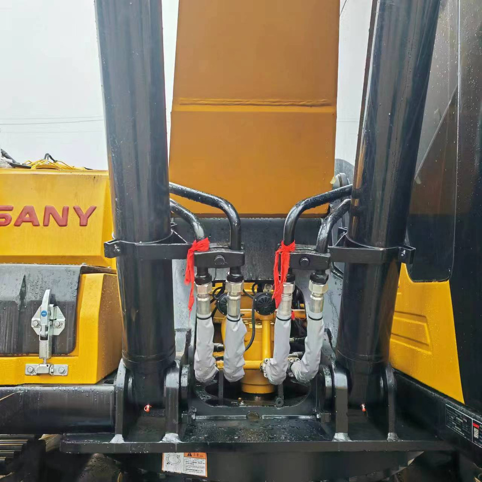 حفار زحاف SANY SY215C: صورة 21