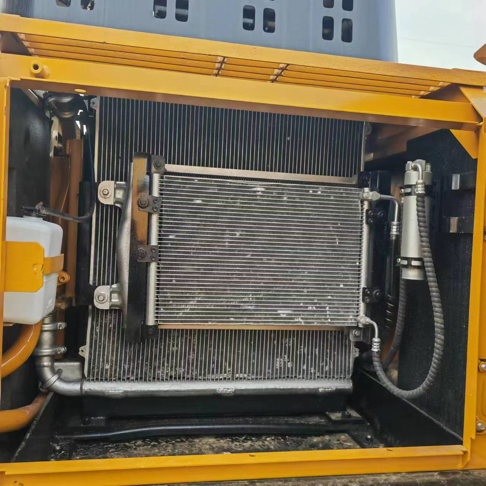 حفار زحاف SANY SY215C: صورة 13