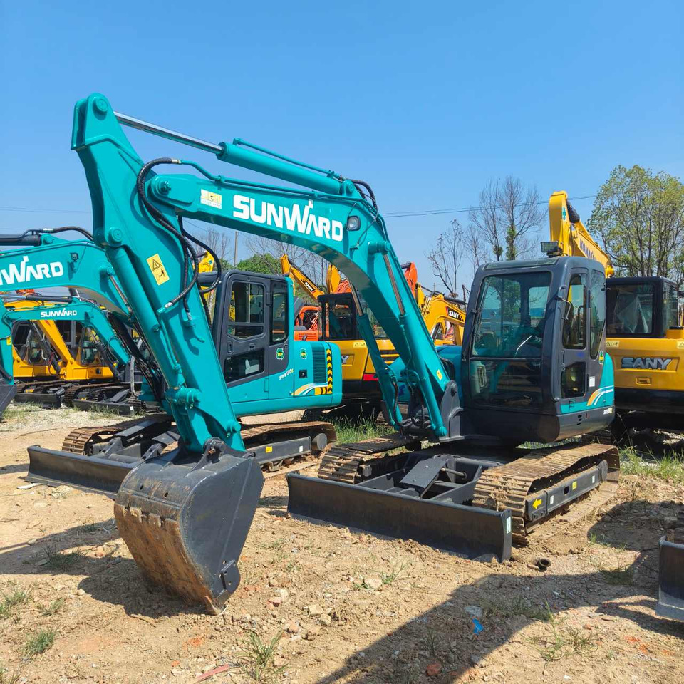 SUNWARD SWE 80E - حفار زحاف: صورة 2 SUNWARD SWE 80E - حفار زحاف: صورة 2