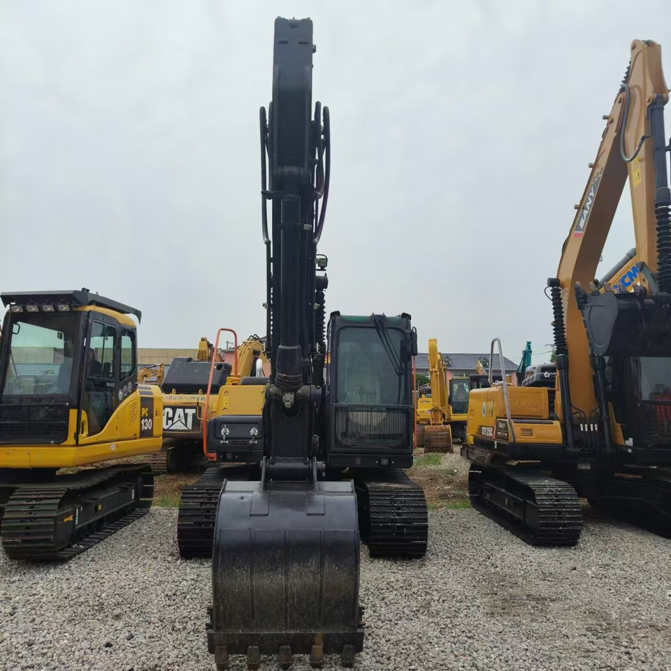 Volvo EC140 - حفار زحاف: صورة 4 Volvo EC140 - حفار زحاف: صورة 4