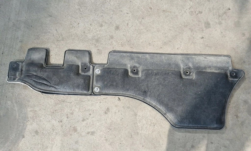 EKOLOGIA WYCISZENIE WYGŁUSZENIE OSŁONA SILNIKA LEWA FORD F-MAX CARGO EURO 6 - المحرك و قطع الغيار: صورة 3 EKOLOGIA WYCISZENIE WYGŁUSZENIE OSŁONA SILNIKA LEWA FORD F-MAX CARGO EURO 6 - المحرك و قطع الغيار: صورة 3