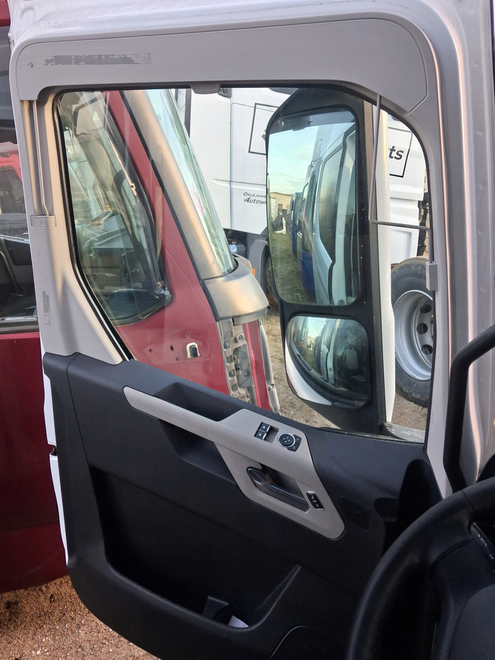 FORD KOMPLETNE LEWE FORD F-MAX 500 TRUCKS EURO 6 - باب و قطع الغيار: صورة 5 FORD KOMPLETNE LEWE FORD F-MAX 500 TRUCKS EURO 6 - باب و قطع الغيار: صورة 5