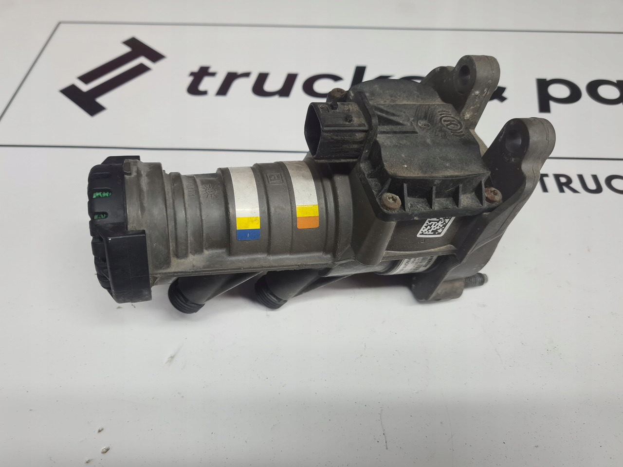 KNORR-BREMSE ZAWÓR GŁÓWNY POD PEDAŁ HAMULCA RENAULT GAMA T C K - صمام الفرامل - شاحنة: صورة 2 KNORR-BREMSE ZAWÓR GŁÓWNY POD PEDAŁ HAMULCA RENAULT GAMA T C K - صمام الفرامل - شاحنة: صورة 2