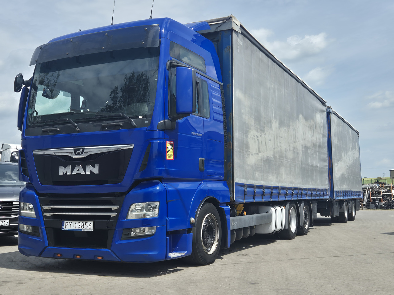 MAN tgx 24,500 - شاحنة ستارة: صورة 1 MAN tgx 24,500 - شاحنة ستارة: صورة 1
