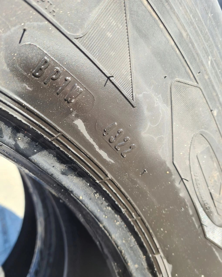 الإطارات والجنوط OPONY PRZÓD PROWADZĄCE GOODYEAR KMAX S GEN-2 315/60/22.5 2 szt.: صورة 11 الإطارات والجنوط OPONY PRZÓD PROWADZĄCE GOODYEAR KMAX S GEN-2 315/60/22.5 2 szt.: صورة 11