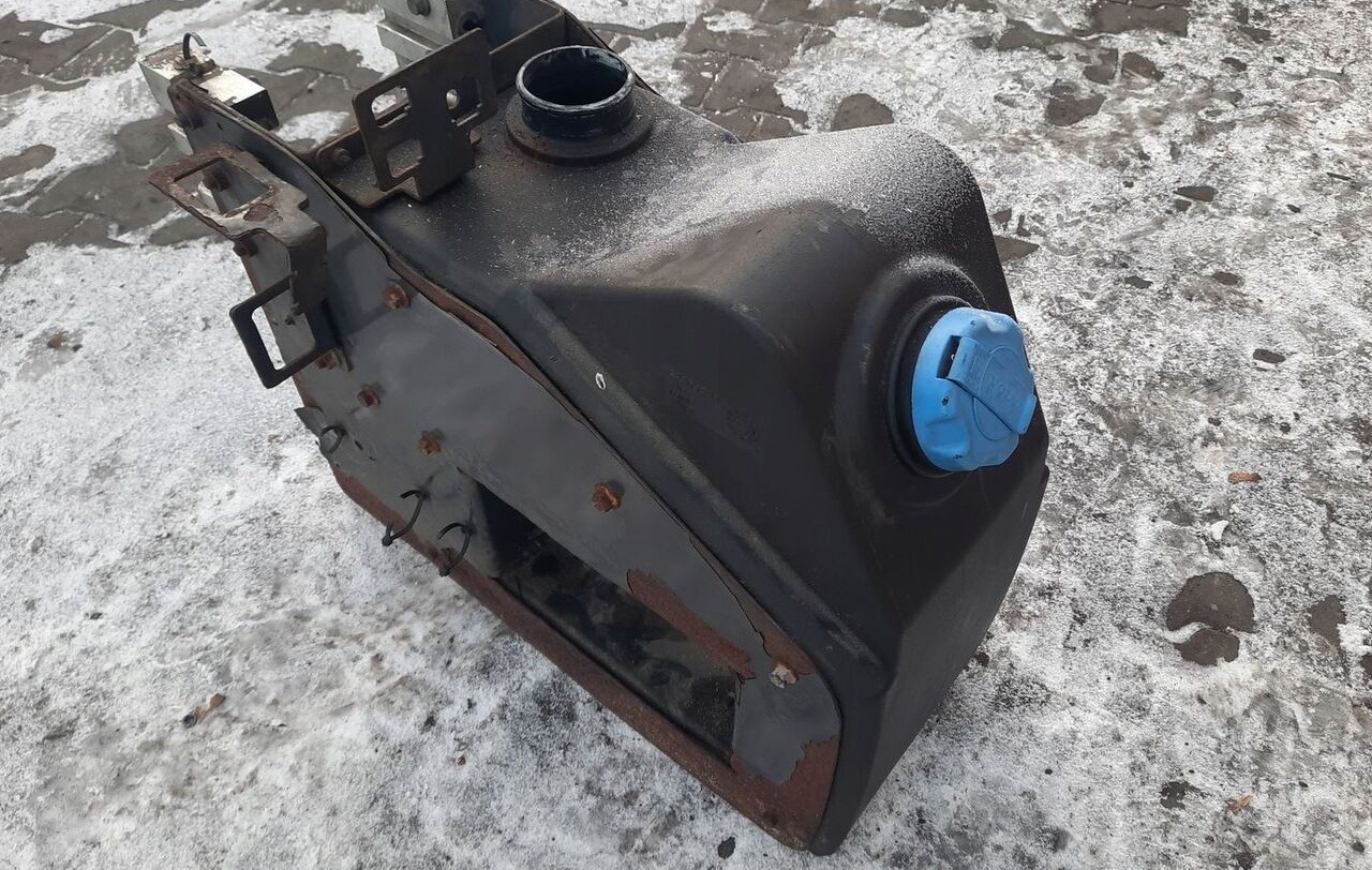 Renault 22077231 Renault Gama D / Volvo FL - خزان AdBlue (محلول من اليوريا والماء) - شاحنة: صورة 2 Renault 22077231 Renault Gama D / Volvo FL - خزان AdBlue (محلول من اليوريا والماء) - شاحنة: صورة 2