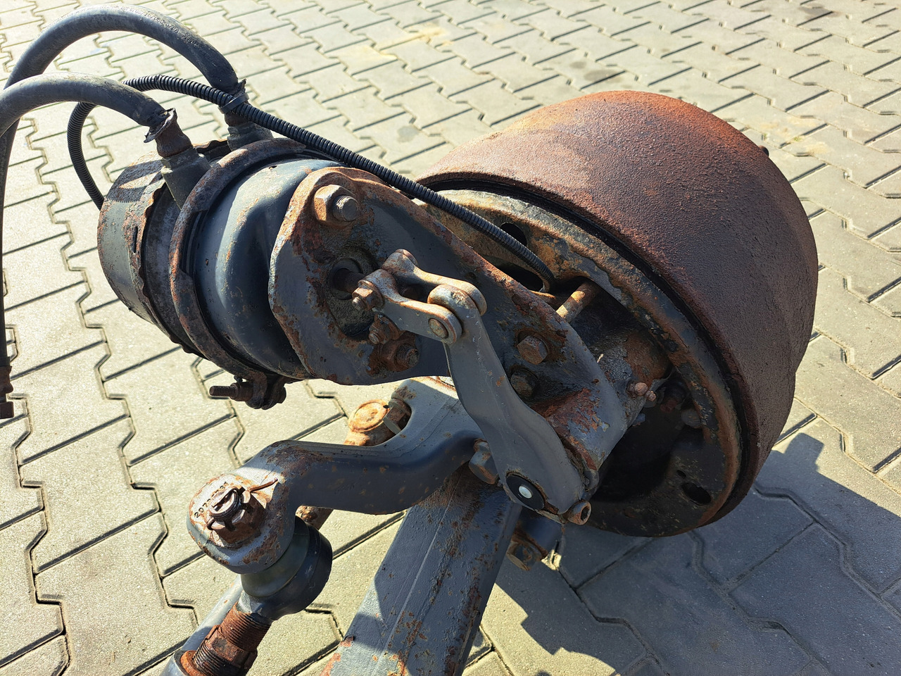 المحور الأمامي - شاحنة VOLVO BELKA OŚ PRZEDNIA ZWROTNICE BĘBNY PIASTY VOLVO FH FM 9 12 13 16: صورة 7