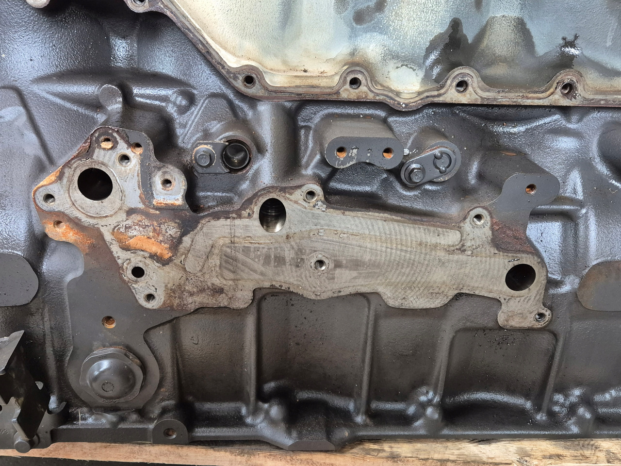 VOLVO BLOK SILNIKA RENAULT GAMA RANGE T EVO TURBOCOMPOUND VOLVO FH 5 D13K 2226825 K8 - حاجز الاسطوانة - شاحنة: صورة 5 VOLVO BLOK SILNIKA RENAULT GAMA RANGE T EVO TURBOCOMPOUND VOLVO FH 5 D13K 2226825 K8 - حاجز الاسطوانة - شاحنة: صورة 5