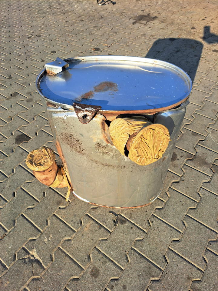 VOLVO KATALIZATOR TŁUMIK DPF FILTR VOLVO FE RENAULT PREMIUM DXI D7 - محول حفزي - شاحنة: صورة 4 VOLVO KATALIZATOR TŁUMIK DPF FILTR VOLVO FE RENAULT PREMIUM DXI D7 - محول حفزي - شاحنة: صورة 4