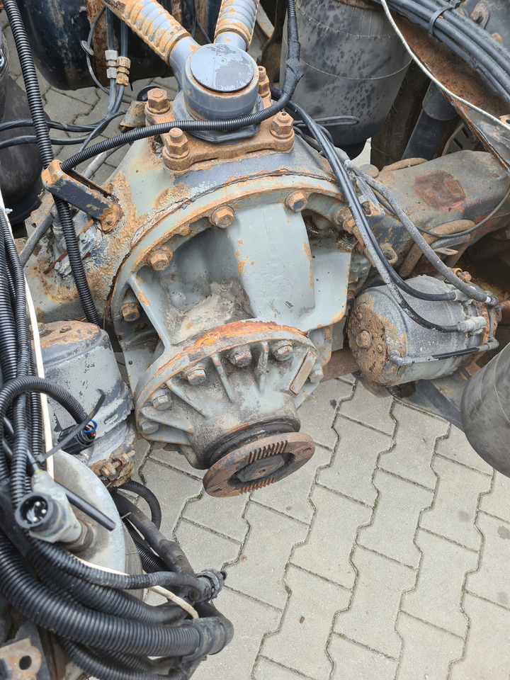 VOLVO WÓZEK DOLLY MOST PIASTY OŚ PODNOSZONA RAMA DO NACZEPY PRZYCZEPY 6x2 - إطار/ شاسيه - شاحنة: صورة 5 VOLVO WÓZEK DOLLY MOST PIASTY OŚ PODNOSZONA RAMA DO NACZEPY PRZYCZEPY 6x2 - إطار/ شاسيه - شاحنة: صورة 5