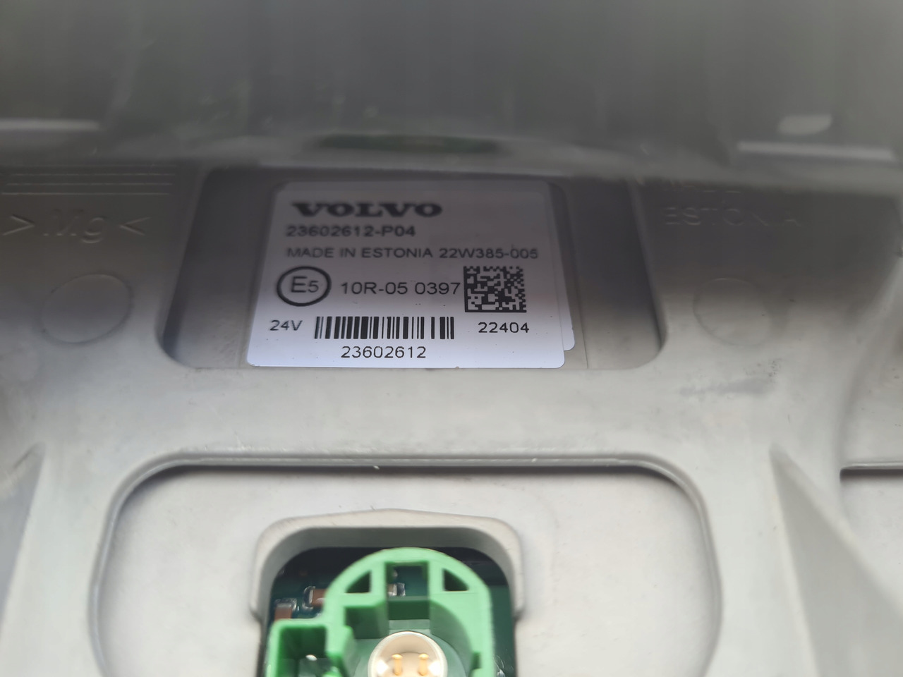 الكابينة والداخلية - شاحنة VOLVO WYŚWIETLACZ PANEL RADIA NAWIGACJI VOLVO FH 5 23602612: صورة 6 الكابينة والداخلية - شاحنة VOLVO WYŚWIETLACZ PANEL RADIA NAWIGACJI VOLVO FH 5 23602612: صورة 6