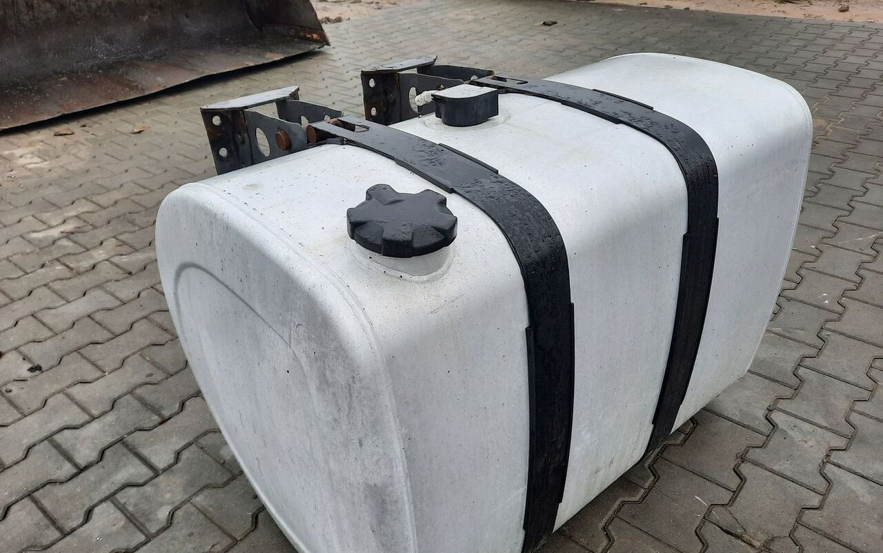 VOLVO ZBIORNIK PALIWA RENAULT GAMA RANGE T VOLVO FH FM 4 5 100/70/70 - خزان الوقود - شاحنة: صورة 3 VOLVO ZBIORNIK PALIWA RENAULT GAMA RANGE T VOLVO FH FM 4 5 100/70/70 - خزان الوقود - شاحنة: صورة 3