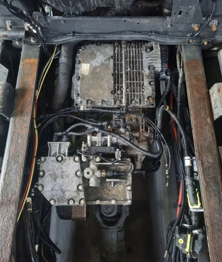 Volvo ELEKTRONIKA WYBIERAKA SKRZYNI "F" Z RETARDEREM FH 4 5 RENAULT GA Volvo SKRZYNI "F" Z RETARDEREM VOLVO FH 4 5 RENAULT GAMA T - وحدة تحكم الكتروني - شاحنة: صورة 2 Volvo ELEKTRONIKA WYBIERAKA SKRZYNI "F" Z RETARDEREM FH 4 5 RENAULT GA Volvo SKRZYNI "F" Z RETARDEREM VOLVO FH 4 5 RENAULT GAMA T - وحدة تحكم الكتروني - شاحنة: صورة 2