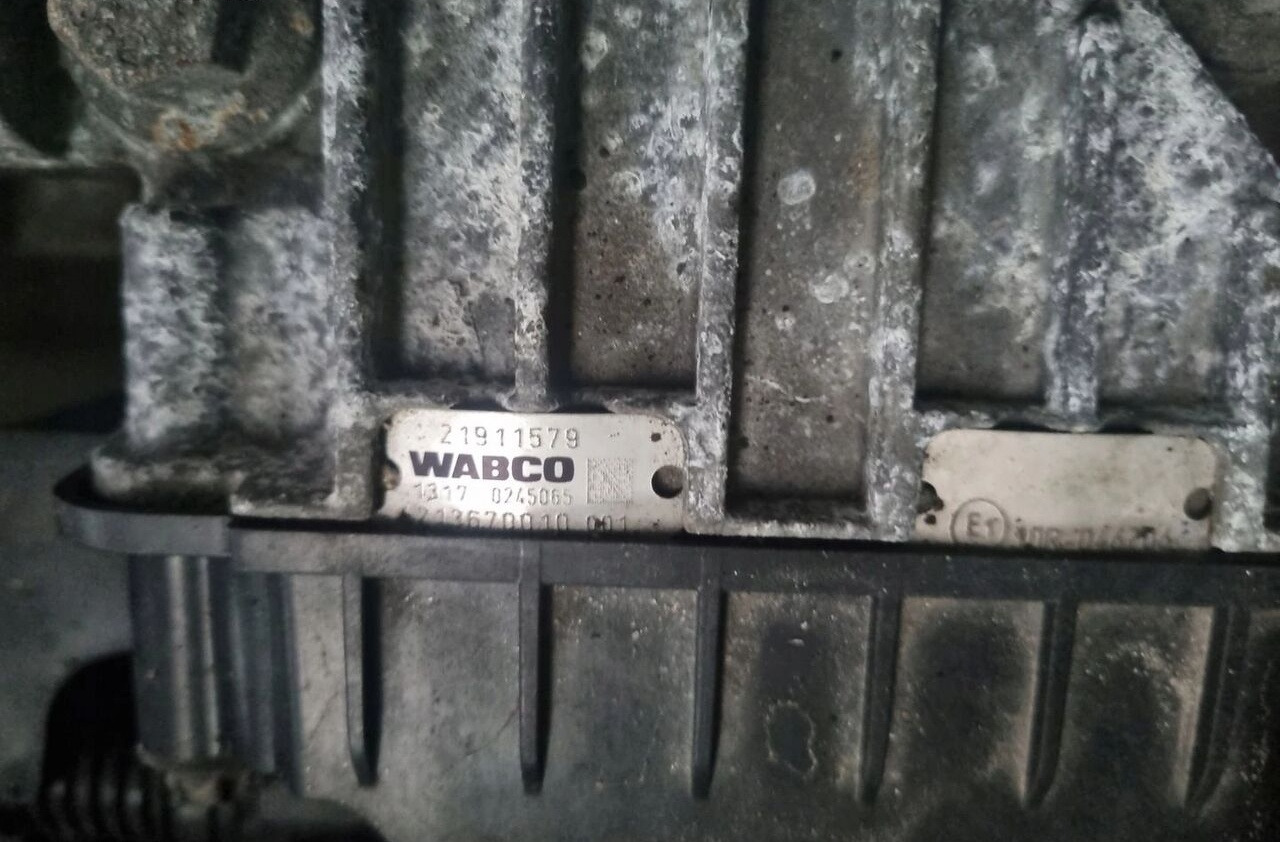 Volvo ELEKTRONIKA WYBIERAKA SKRZYNI "F" Z RETARDEREM FH 4 5 RENAULT GA Volvo SKRZYNI "F" Z RETARDEREM VOLVO FH 4 5 RENAULT GAMA T - وحدة تحكم الكتروني - شاحنة: صورة 3 Volvo ELEKTRONIKA WYBIERAKA SKRZYNI "F" Z RETARDEREM FH 4 5 RENAULT GA Volvo SKRZYNI "F" Z RETARDEREM VOLVO FH 4 5 RENAULT GAMA T - وحدة تحكم الكتروني - شاحنة: صورة 3