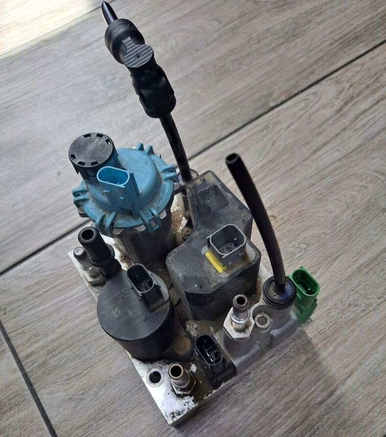 Volvo FH 4 23387854 Volvo FH 4 FMX / Renault Gama T - كاتم الصوت/الخمارات - شاحنة: صورة 1 Volvo FH 4 23387854 Volvo FH 4 FMX / Renault Gama T - كاتم الصوت/الخمارات - شاحنة: صورة 1