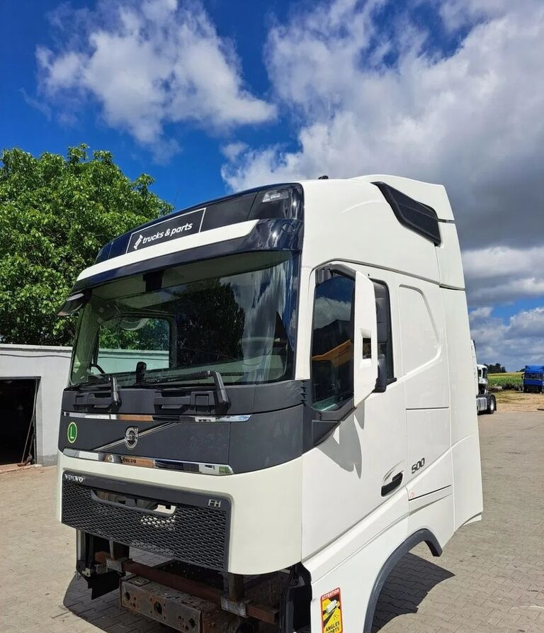 Volvo FH 4 EURO 6 GLOBETROTTER Volvo - كابينة - شاحنة: صورة 4 Volvo FH 4 EURO 6 GLOBETROTTER Volvo - كابينة - شاحنة: صورة 4
