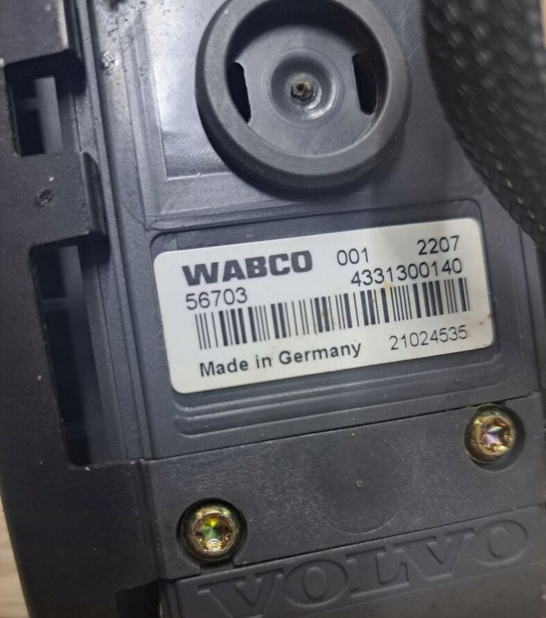 Volvo JOYSTICK BIEGÓW GAŁKA LEWAREK FH FM 9 12 13 21024535 - عتلة تبديل السرعة - شاحنة: صورة 3 Volvo JOYSTICK BIEGÓW GAŁKA LEWAREK FH FM 9 12 13 21024535 - عتلة تبديل السرعة - شاحنة: صورة 3