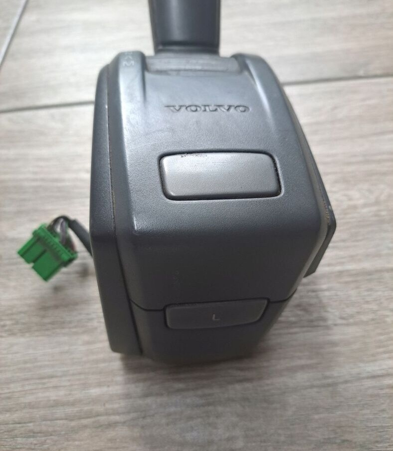 Volvo JOYSTICK BIEGÓW GAŁKA LEWAREK VOLVO FH FM 9 13 21073025 - عتلة تبديل السرعة - شاحنة: صورة 4 Volvo JOYSTICK BIEGÓW GAŁKA LEWAREK VOLVO FH FM 9 13 21073025 - عتلة تبديل السرعة - شاحنة: صورة 4