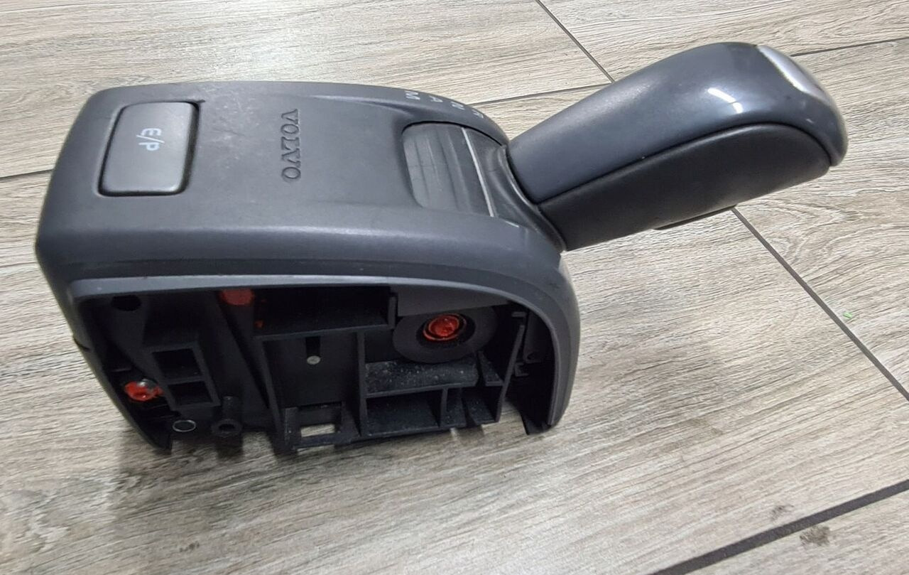 Volvo JOYSTICK ZMIANY BIEGÓW GAŁKA LEWAREK VOLVO FH FM 4 22230455 - عتلة تبديل السرعة - شاحنة: صورة 1 Volvo JOYSTICK ZMIANY BIEGÓW GAŁKA LEWAREK VOLVO FH FM 4 22230455 - عتلة تبديل السرعة - شاحنة: صورة 1