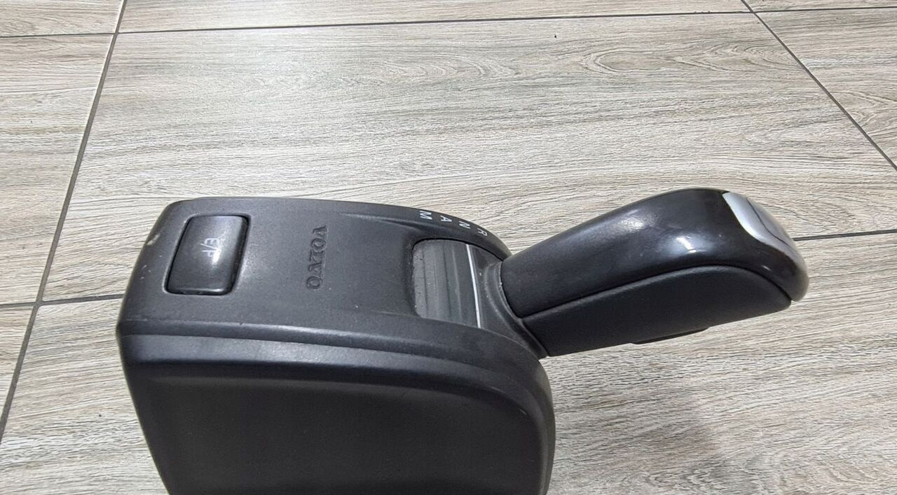 Volvo JOYSTICK ZMIANY BIEGÓW GAŁKA LEWAREK VOLVO FH FM 4 22230455 - عتلة تبديل السرعة - شاحنة: صورة 3 Volvo JOYSTICK ZMIANY BIEGÓW GAŁKA LEWAREK VOLVO FH FM 4 22230455 - عتلة تبديل السرعة - شاحنة: صورة 3