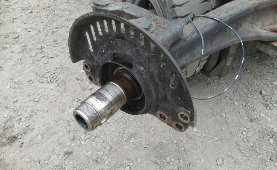 Volvo LEWA FH 4 FM 4 RENAULT GAMA T FI 78 - مفصل التوجيه - شاحنة: صورة 1 Volvo LEWA FH 4 FM 4 RENAULT GAMA T FI 78 - مفصل التوجيه - شاحنة: صورة 1