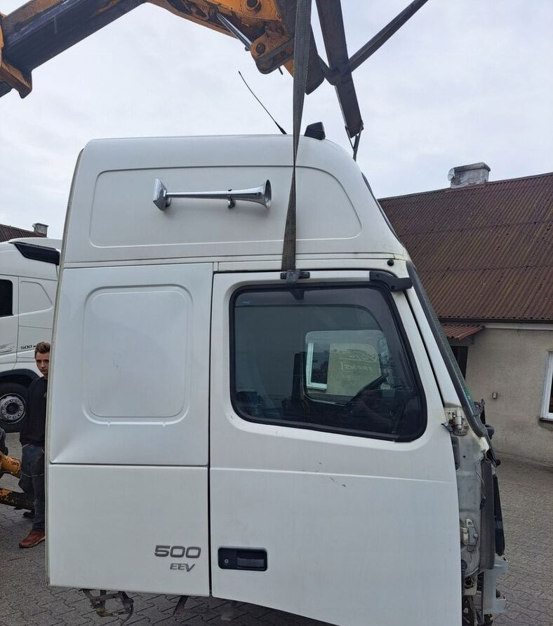 Volvo LIFT XL 12/13R FH 13 - كابينة - شاحنة: صورة 3 Volvo LIFT XL 12/13R FH 13 - كابينة - شاحنة: صورة 3