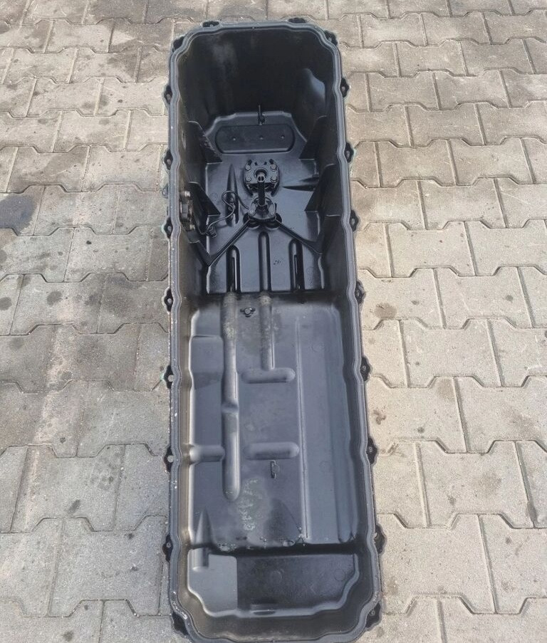 Volvo MISA SILNIKA FH FM 13 D13 - حوض الزيت - شاحنة: صورة 3 Volvo MISA SILNIKA FH FM 13 D13 - حوض الزيت - شاحنة: صورة 3
