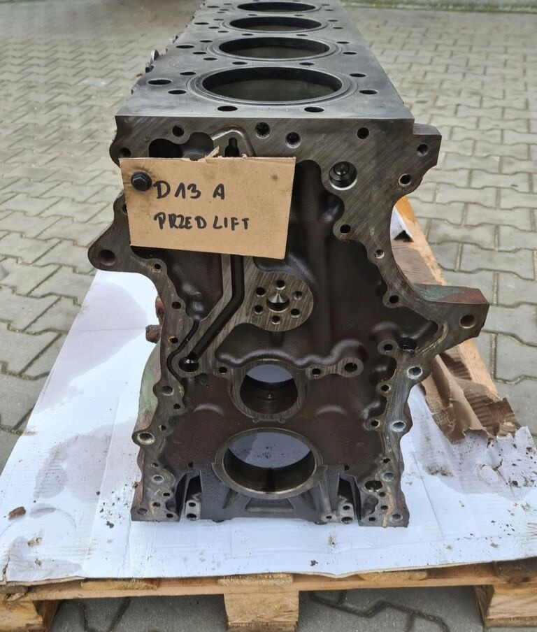 Volvo OE D13A   Volvo VOLVO FM FH 13 - حاجز الاسطوانة - شاحنة: صورة 4 Volvo OE D13A   Volvo VOLVO FM FH 13 - حاجز الاسطوانة - شاحنة: صورة 4