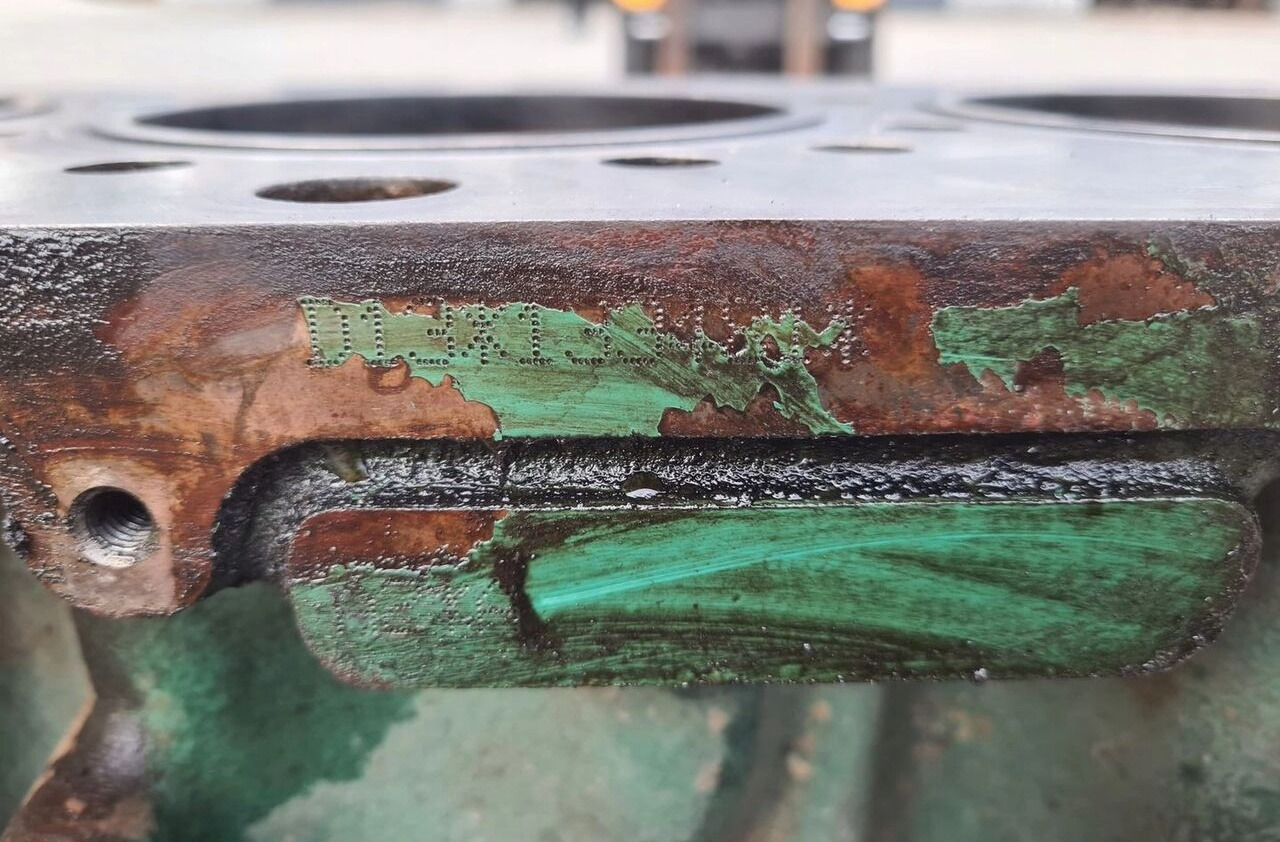 Volvo OE D13A   Volvo VOLVO FM FH 13 - حاجز الاسطوانة - شاحنة: صورة 3 Volvo OE D13A   Volvo VOLVO FM FH 13 - حاجز الاسطوانة - شاحنة: صورة 3