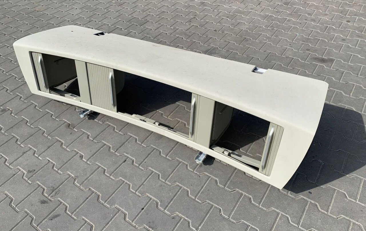 Volvo SCHOWEK PÓŁKA TYLNA GLOBA VOLVO FH 4 XL 82882817 - الكابينة والداخلية - شاحنة: صورة 1 Volvo SCHOWEK PÓŁKA TYLNA GLOBA VOLVO FH 4 XL 82882817 - الكابينة والداخلية - شاحنة: صورة 1