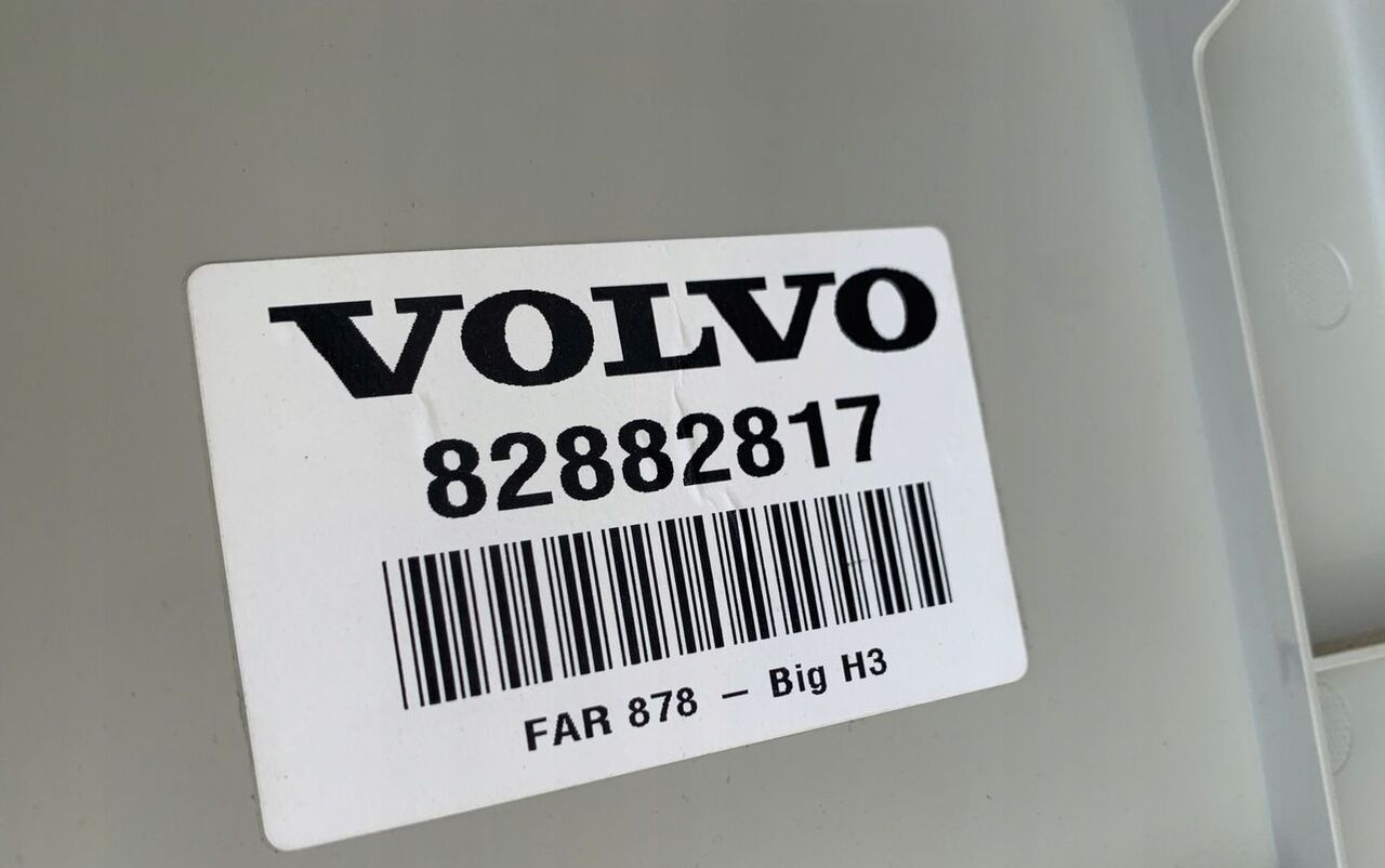 Volvo SCHOWEK PÓŁKA TYLNA GLOBA VOLVO FH 4 XL 82882817 - الكابينة والداخلية - شاحنة: صورة 4 Volvo SCHOWEK PÓŁKA TYLNA GLOBA VOLVO FH 4 XL 82882817 - الكابينة والداخلية - شاحنة: صورة 4