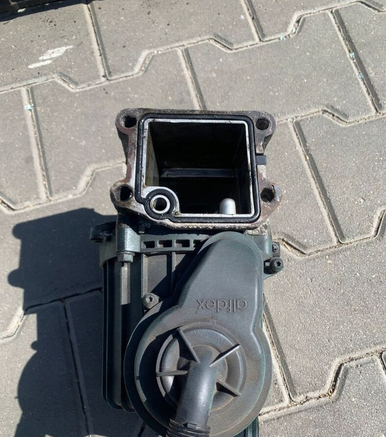 Volvo SEPARATOR OLEJU WIRÓWKA ODMA RENAULT GAMA T DTI 13 21373007 - فلتر الهواء - شاحنة: صورة 2 Volvo SEPARATOR OLEJU WIRÓWKA ODMA RENAULT GAMA T DTI 13 21373007 - فلتر الهواء - شاحنة: صورة 2