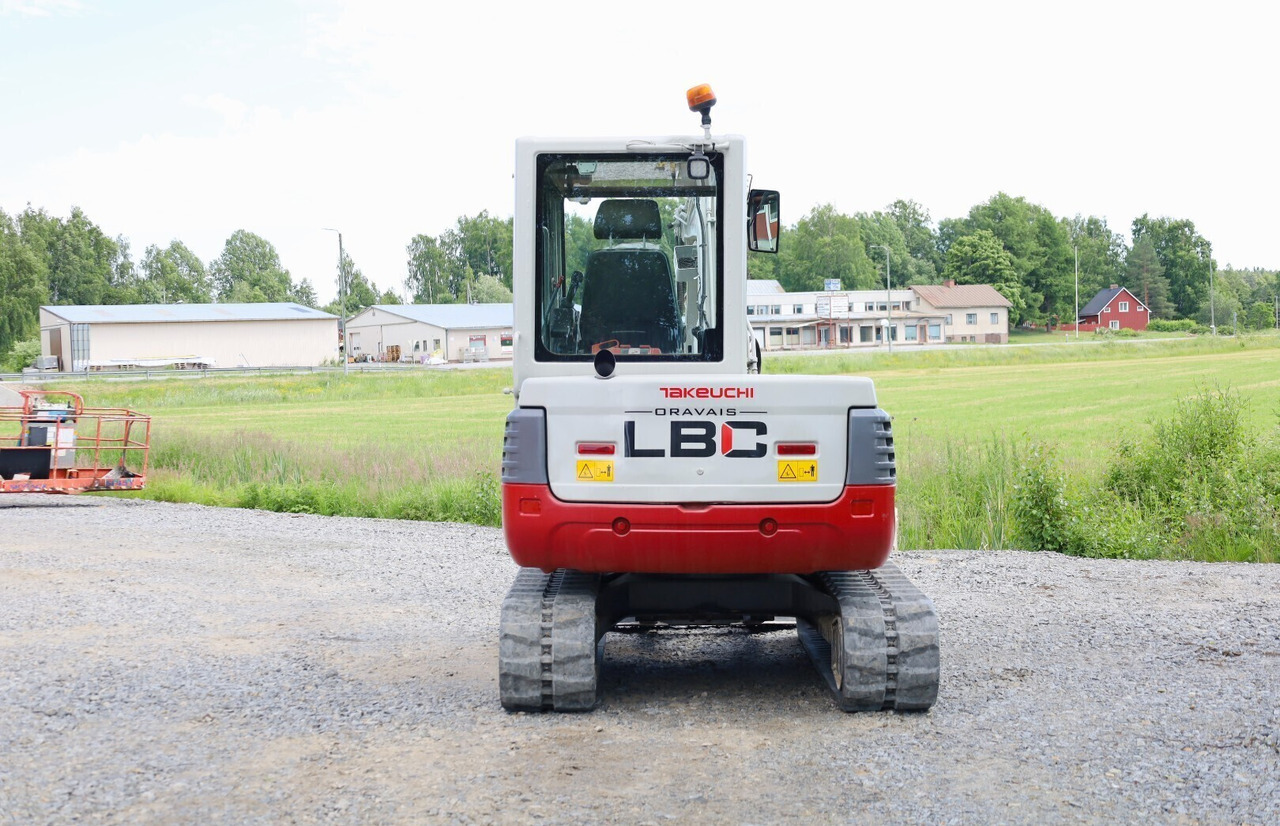 Takeuchi TB250 - حفارة مُصَّغرة: صورة 5 Takeuchi TB250 - حفارة مُصَّغرة: صورة 5