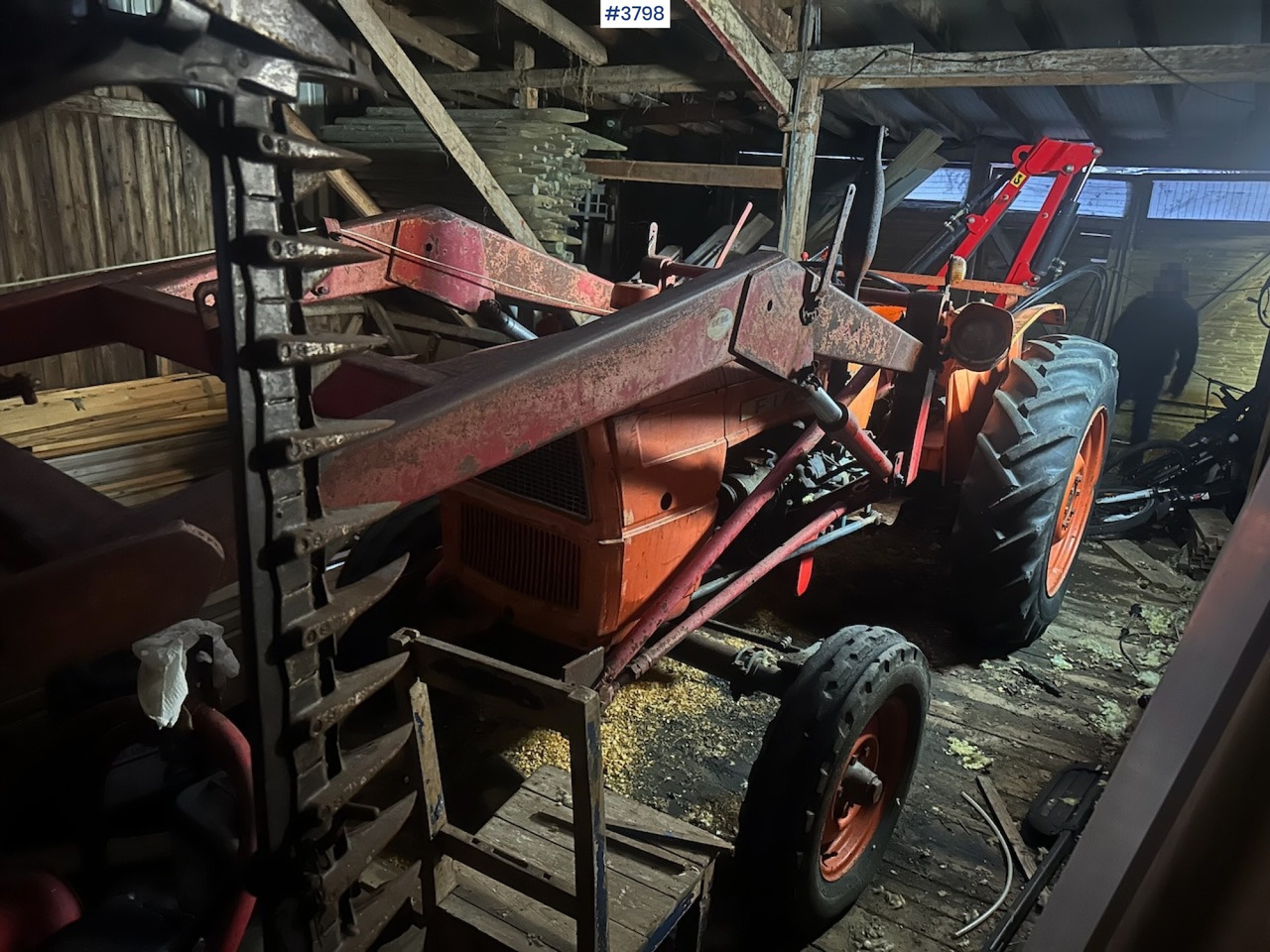 1900 Fiat 415 tractor w/ front loader and Wee edge mower - جرار: صورة 1 1900 Fiat 415 tractor w/ front loader and Wee edge mower - جرار: صورة 1