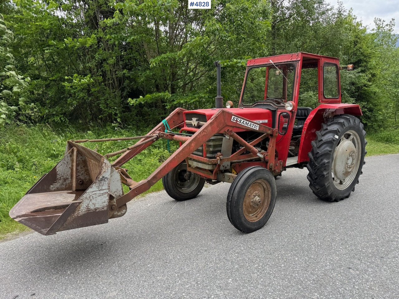 1970 Massey Ferguson 165 w/ front loader - جرار: صورة 3 1970 Massey Ferguson 165 w/ front loader - جرار: صورة 3