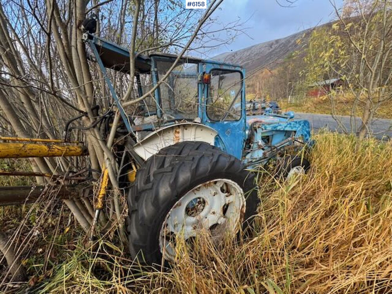 1973 Ford 4000 tractor backhoe. Repair.object - جرار: صورة 4 1973 Ford 4000 tractor backhoe. Repair.object - جرار: صورة 4