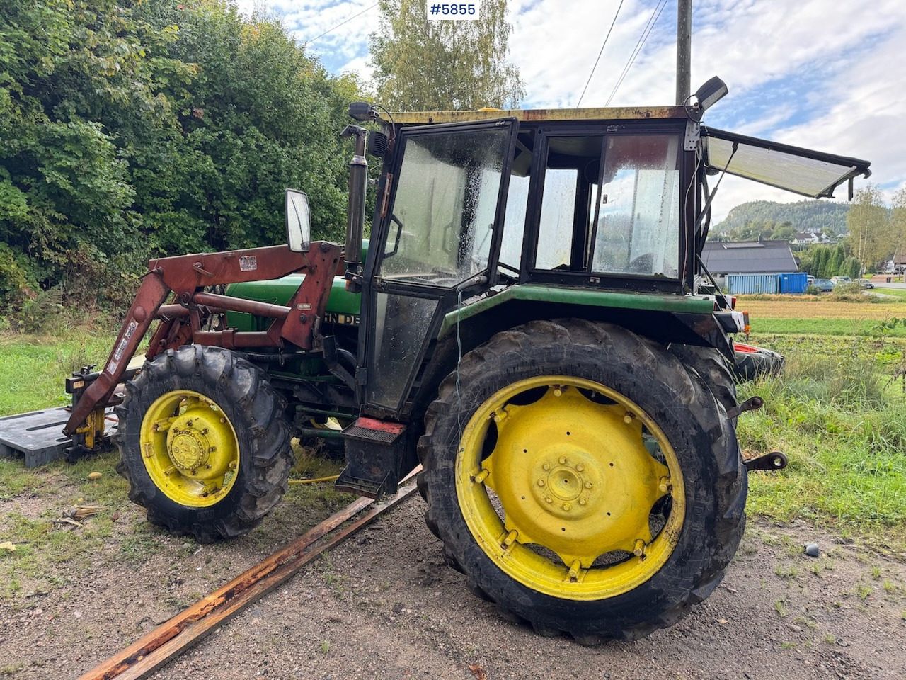 1982 John Deere 1140 with front loader and a parts tractor - جرار: صورة 4 1982 John Deere 1140 with front loader and a parts tractor - جرار: صورة 4