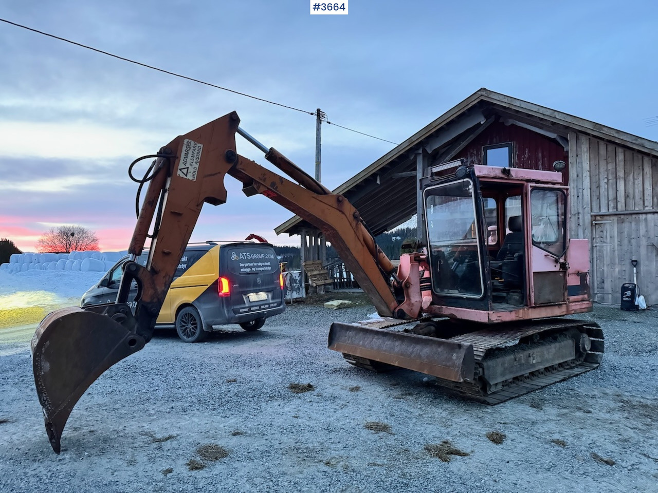 حفارة 1987 Schaeff HR30 Tracked excavator with two buckets.: صورة 5