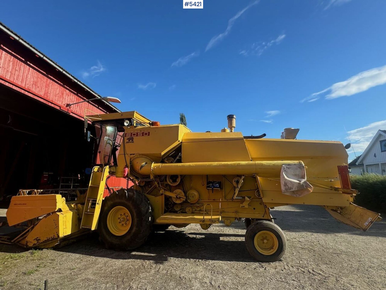 1988 New Holland 8050 - حصادة موحَّدة: صورة 4 1988 New Holland 8050 - حصادة موحَّدة: صورة 4