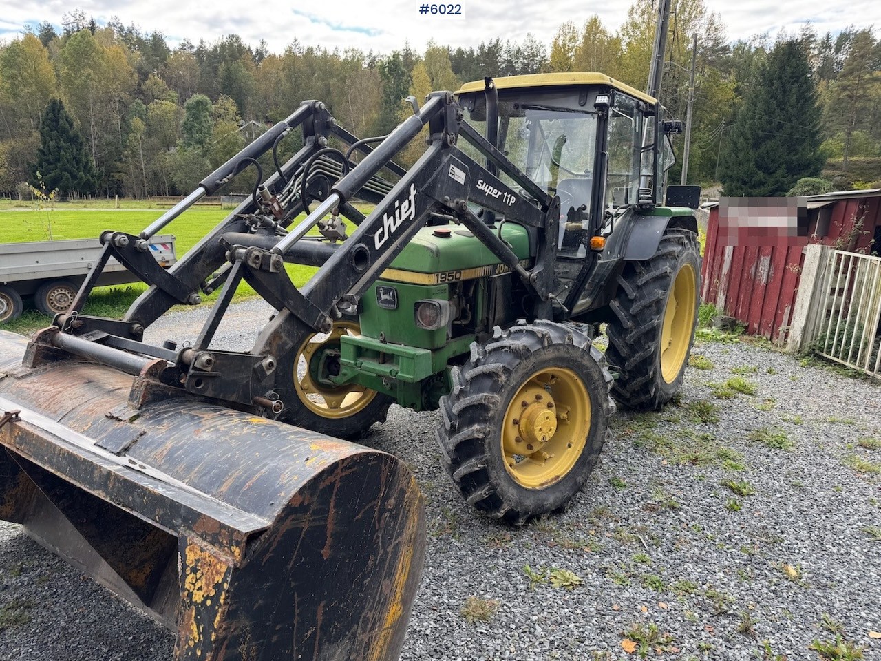 1990 John Deere 1950 Power Synchron w/ front loader. - جرار: صورة 2 1990 John Deere 1950 Power Synchron w/ front loader. - جرار: صورة 2