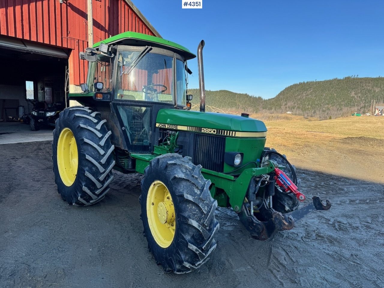 1991 John Deere 2850 4x4 Synchron w/ front hydraulics. - جرار: صورة 5 1991 John Deere 2850 4x4 Synchron w/ front hydraulics. - جرار: صورة 5