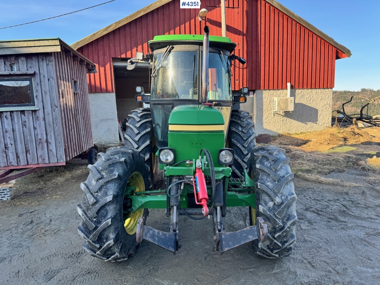 1991 John Deere 2850 4x4 Synchron w/ front hydraulics. - جرار: صورة 3 1991 John Deere 2850 4x4 Synchron w/ front hydraulics. - جرار: صورة 3