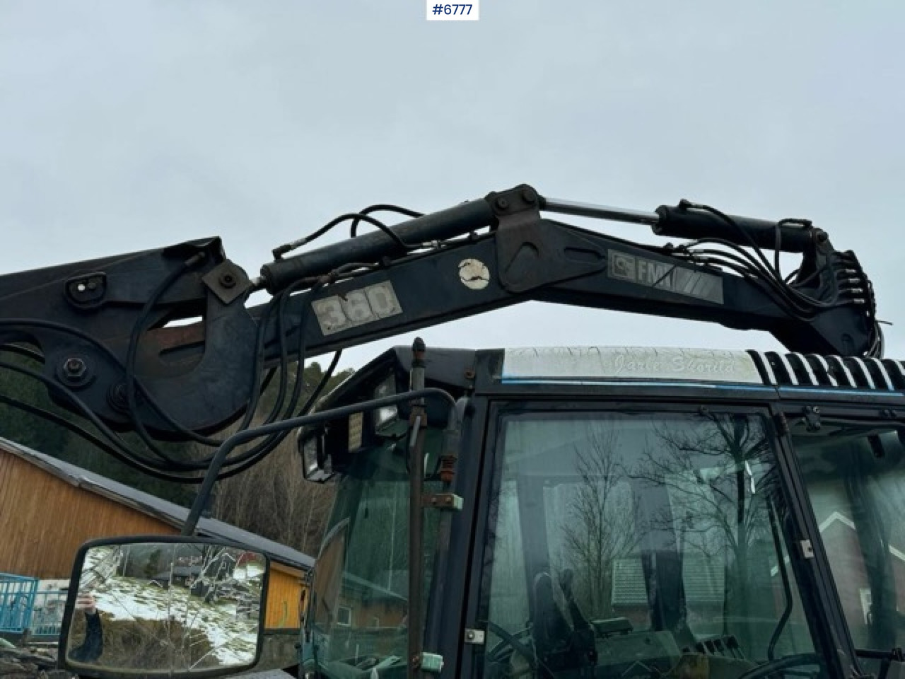 جرار 1993 Valmet 8100 with Hiab FMV crane and log trailer: صورة 10