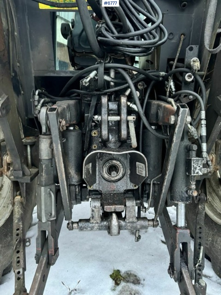 جرار 1993 Valmet 8100 with Hiab FMV crane and log trailer: صورة 21