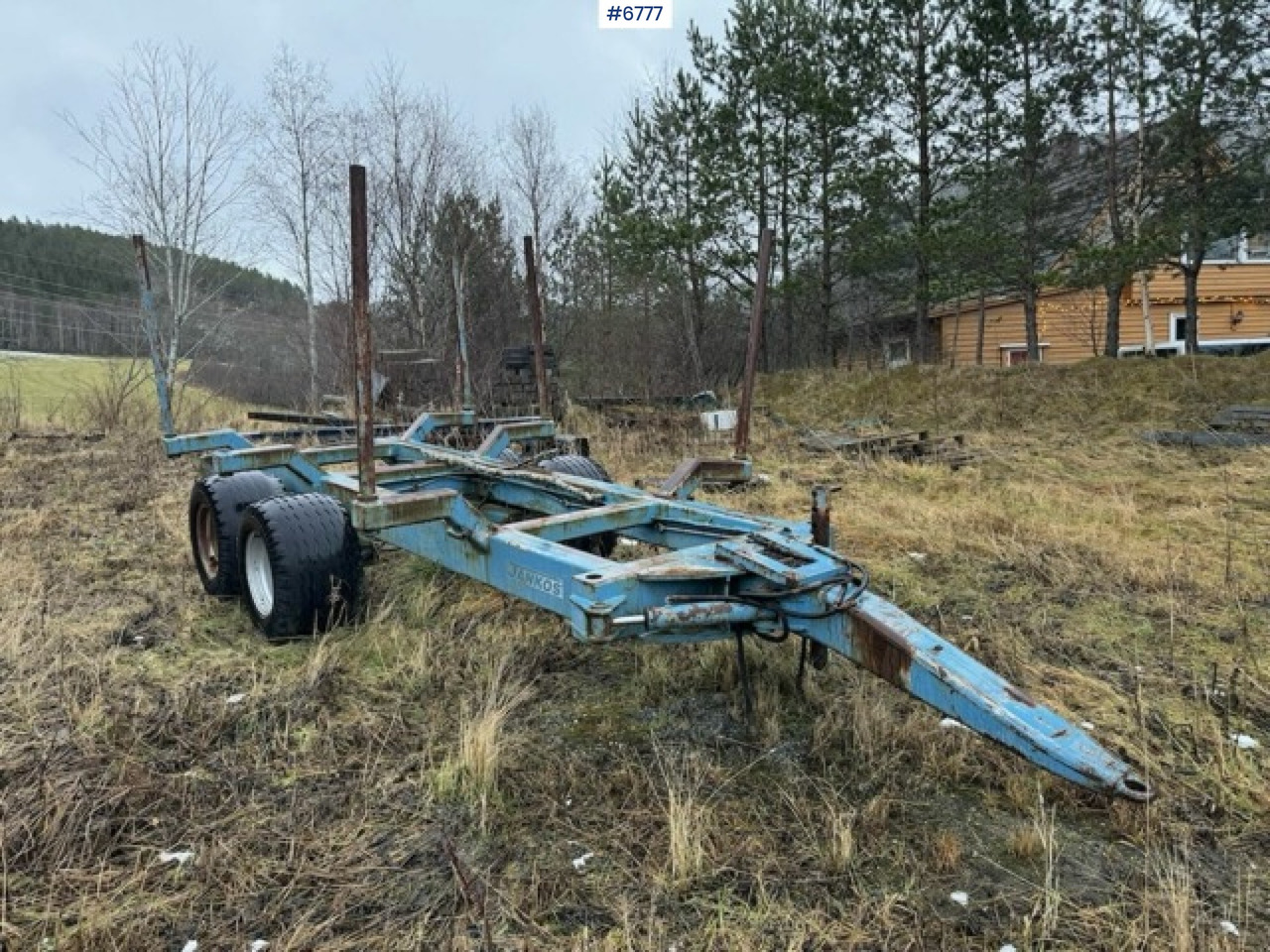 جرار 1993 Valmet 8100 with Hiab FMV crane and log trailer: صورة 14