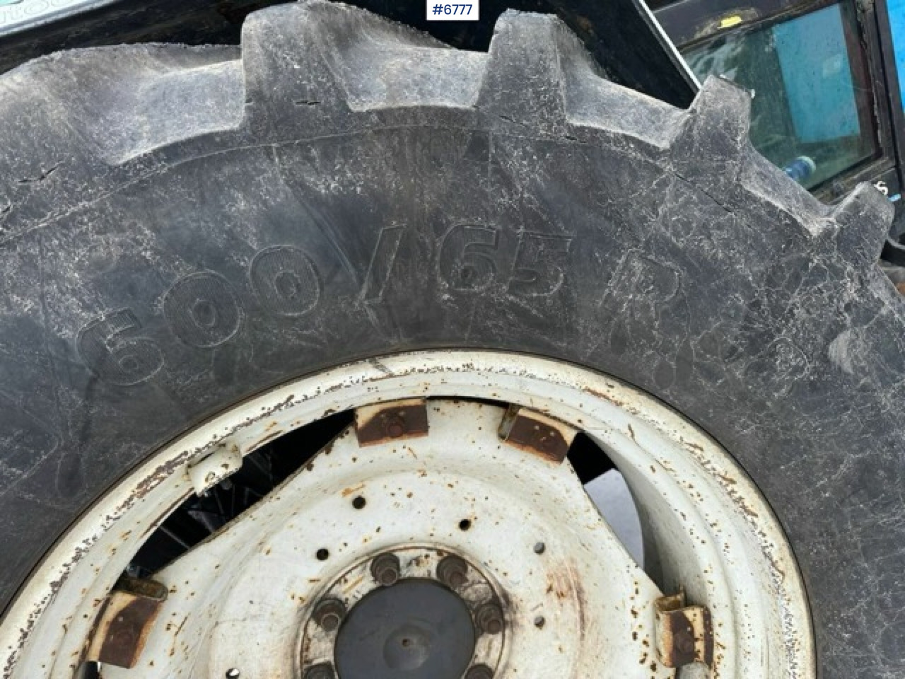 جرار 1993 Valmet 8100 with Hiab FMV crane and log trailer: صورة 28